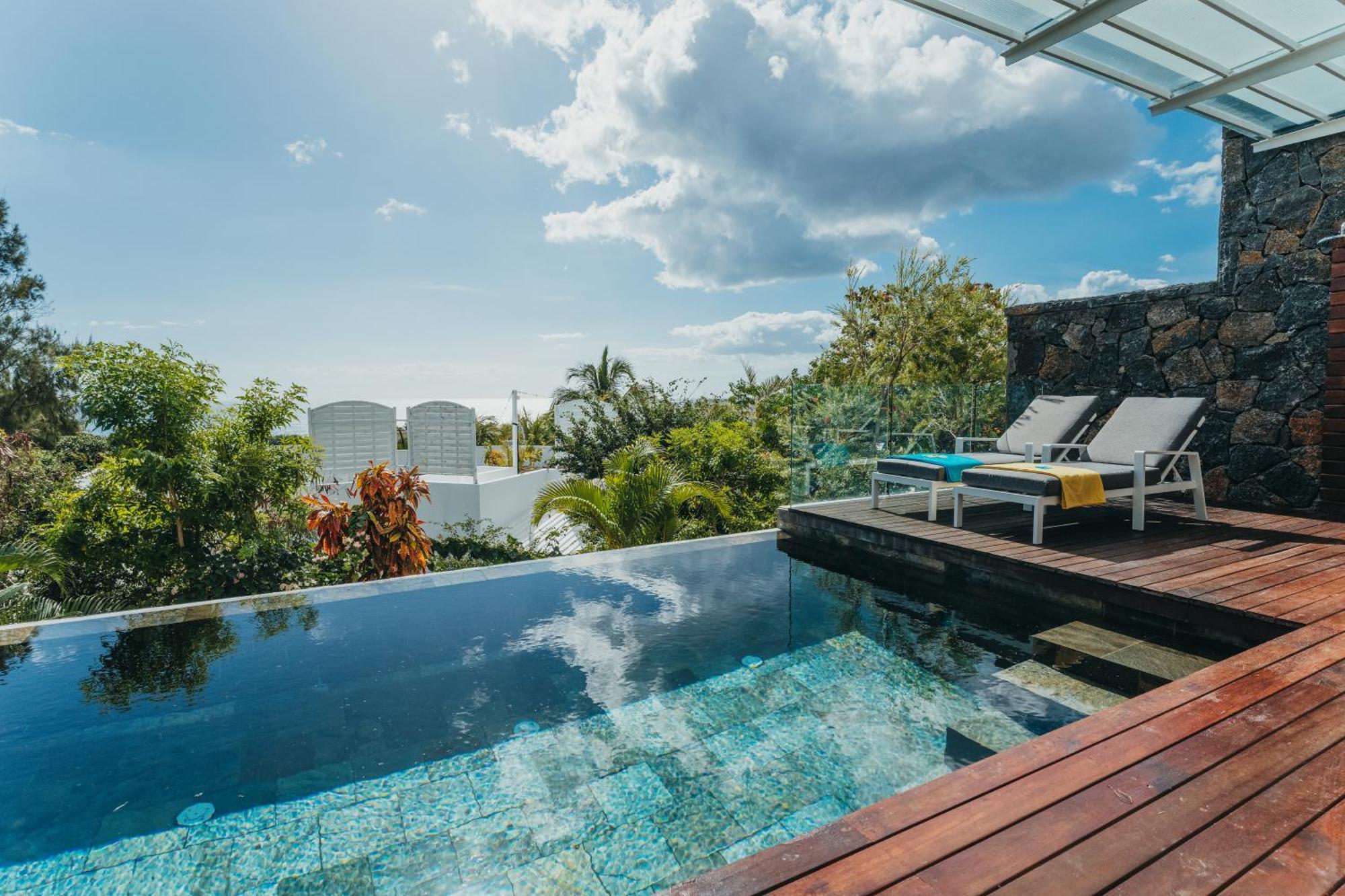 Appartement De Luxe Piscine Et Vue Mer Rivière Noire Exterior foto